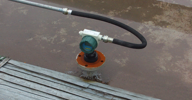 172977380879182.jpg 防爆超聲波液位計現(xiàn)場圖.JPG