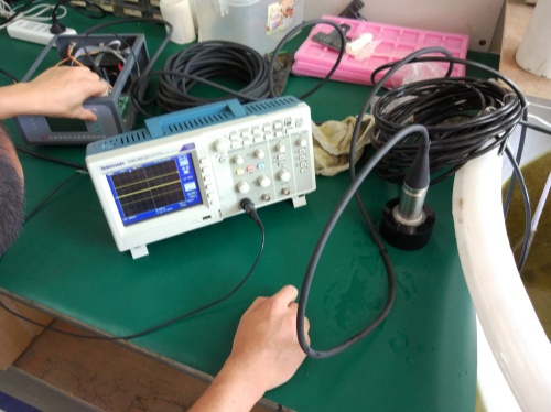 上官昌爍測量北京浩普中興的測深儀20170705 (7)_副本.jpg